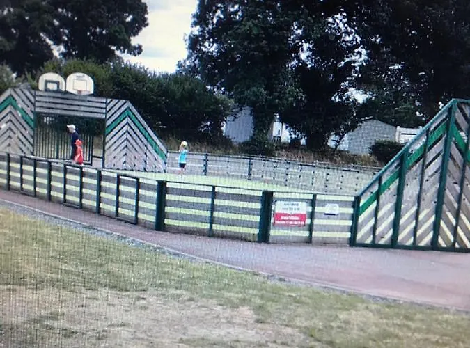 Camping Mobilhome 310 Mr Et Mme Colas Litteau