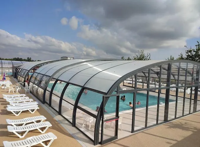 Camping Mobilhome 310 Mr Et Mme Colas *